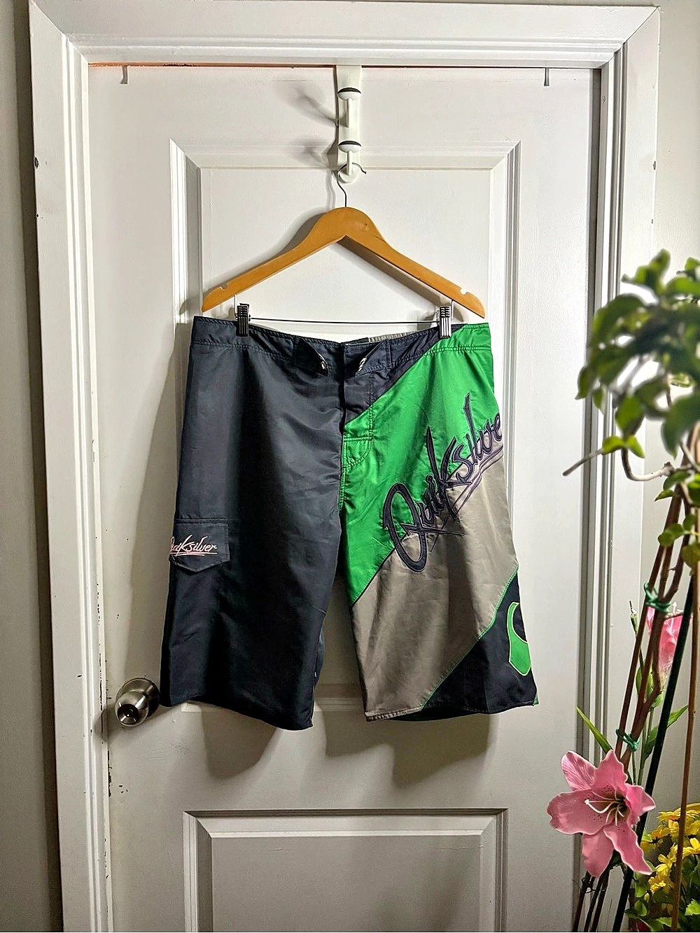 🏄 Vintage Y2K Quiksilver Colorblock Board Shorts / Swim Trunks